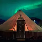 Lyngenfjord Hotel *