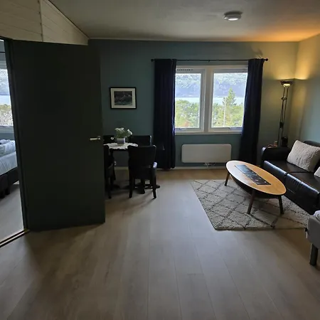 Lyngenfjord Hotel