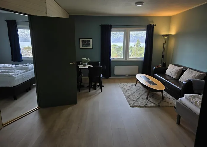 Lyngenfjord Hotel
